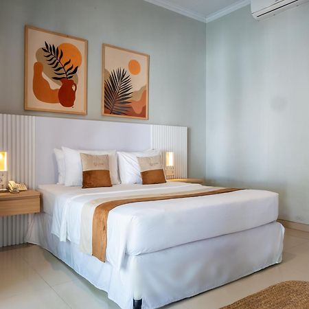 U Tube Hotel Улувату Экстерьер фото
