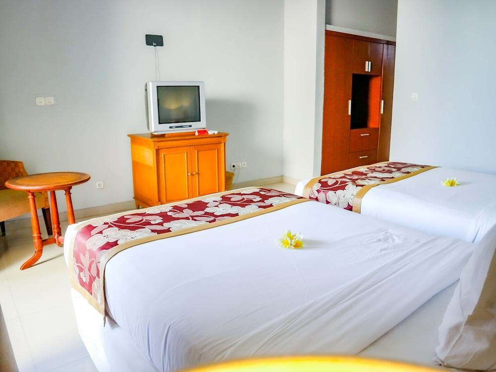 U Tube Hotel Улувату Экстерьер фото