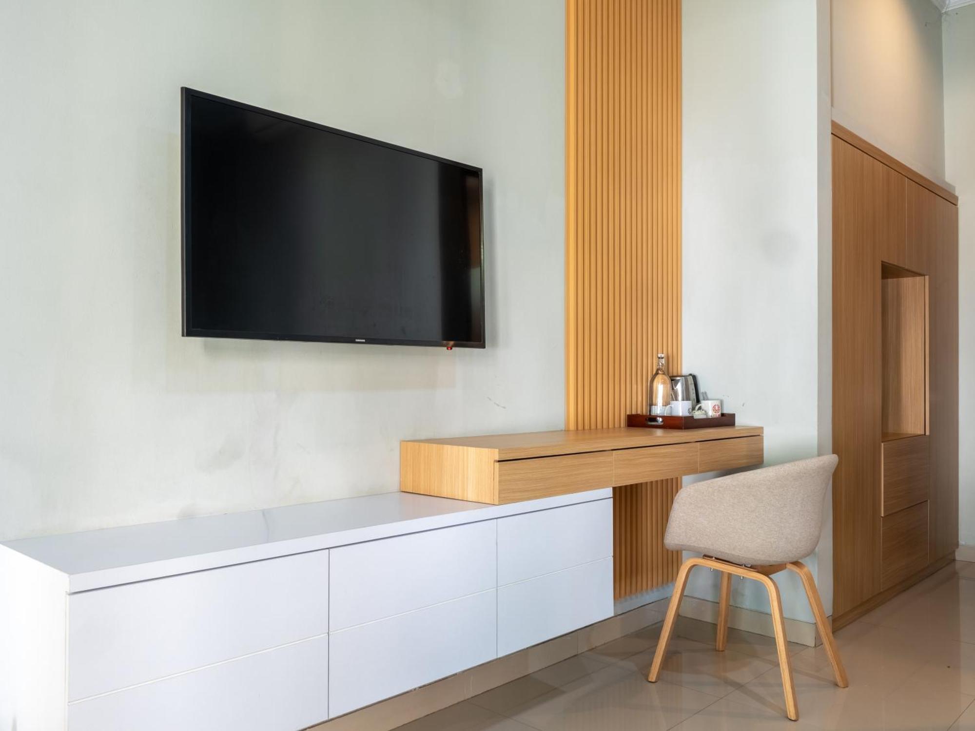 U Tube Hotel Улувату Экстерьер фото