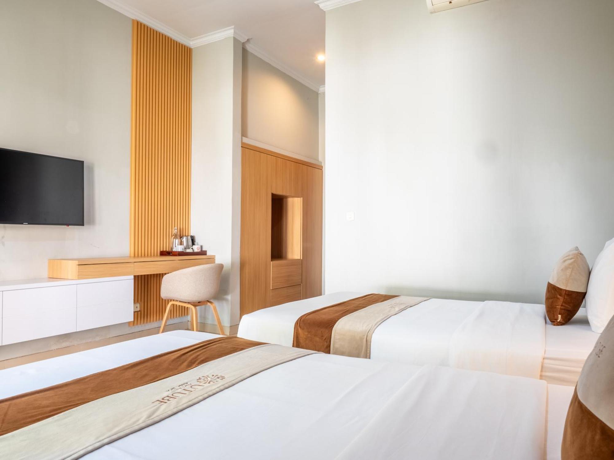 U Tube Hotel Улувату Экстерьер фото